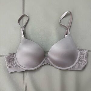 Victoria's Secret Biofit Demi Uplift Bra